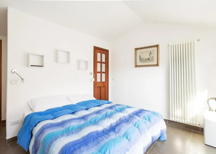 Budget - - Special Price Vernazza